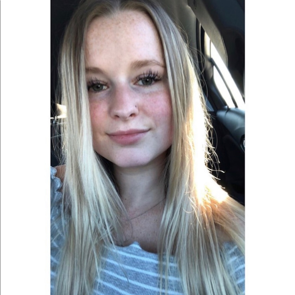 Meet your Posher, Ashley